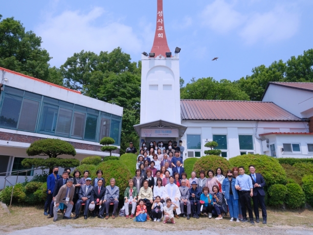 67주년 창립기념 단체 사진